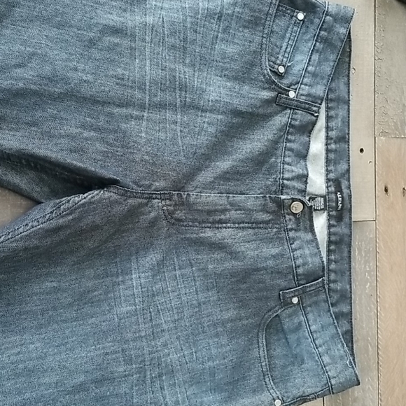 ALFANI Jeans - Picture 3 of 4